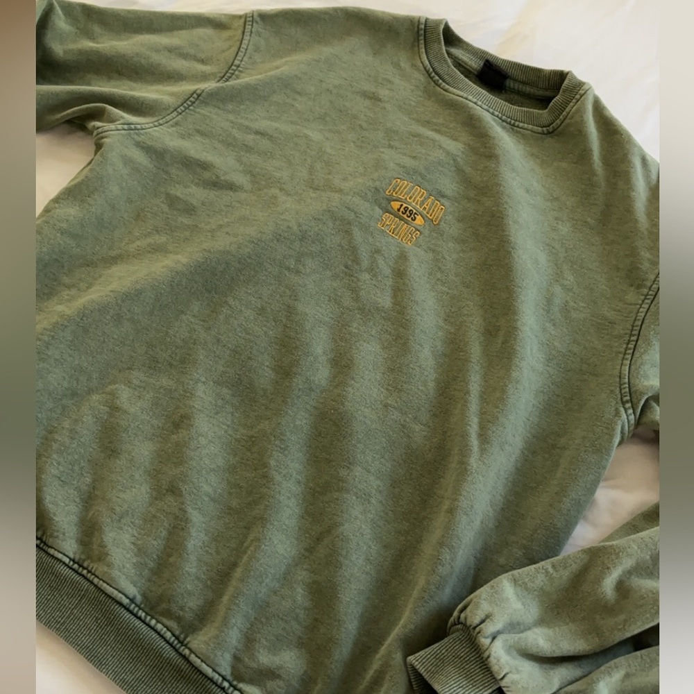 Crew neck sweater